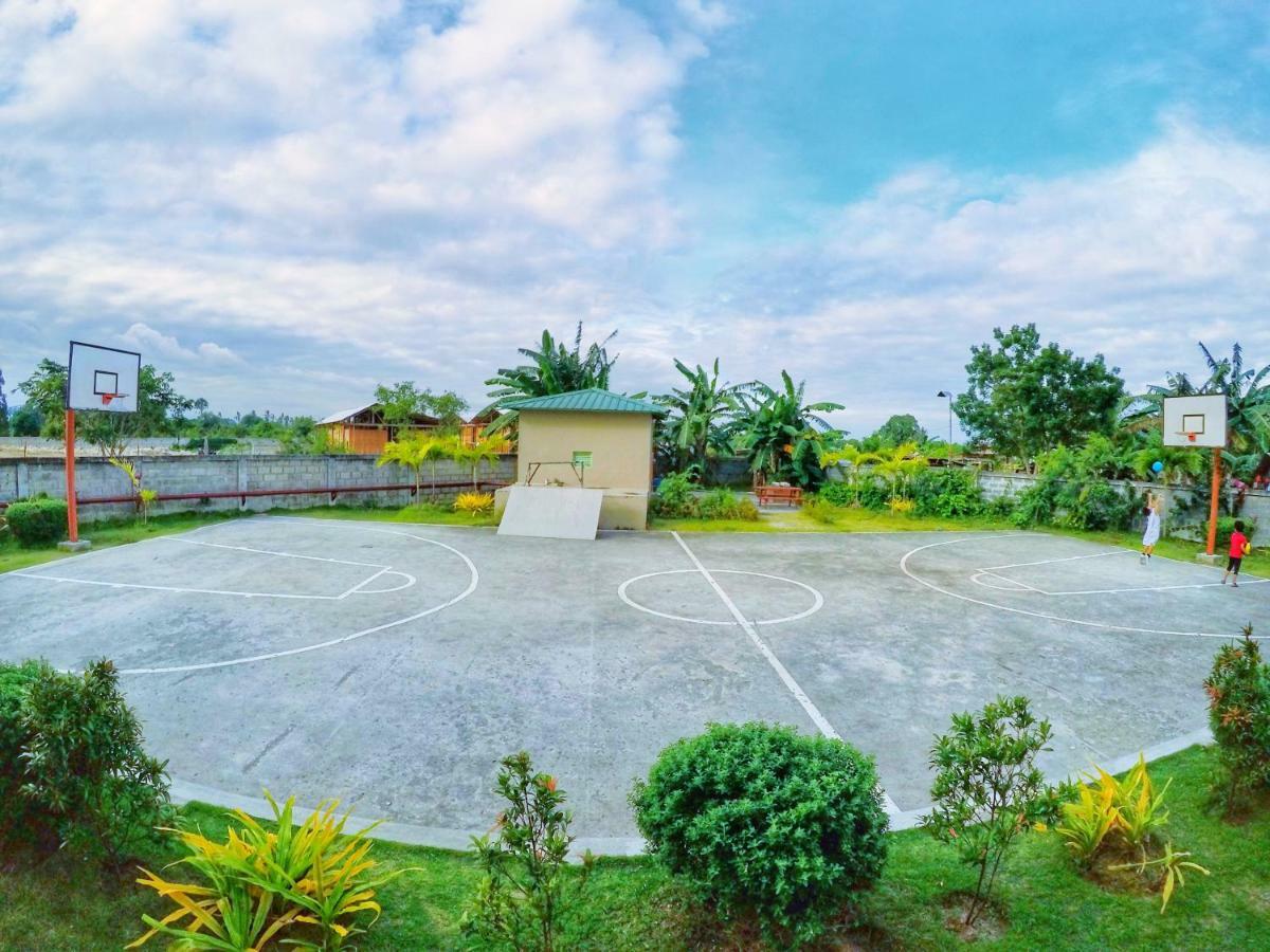 Saekyung Village One Lapu-Lapu City Exteriör bild